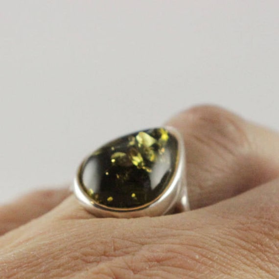Green Amber ring simple drop shape made of sterli… - image 4