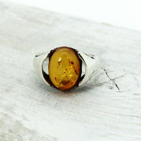 Vintage unisex amber ring simple design oval shap… - image 1