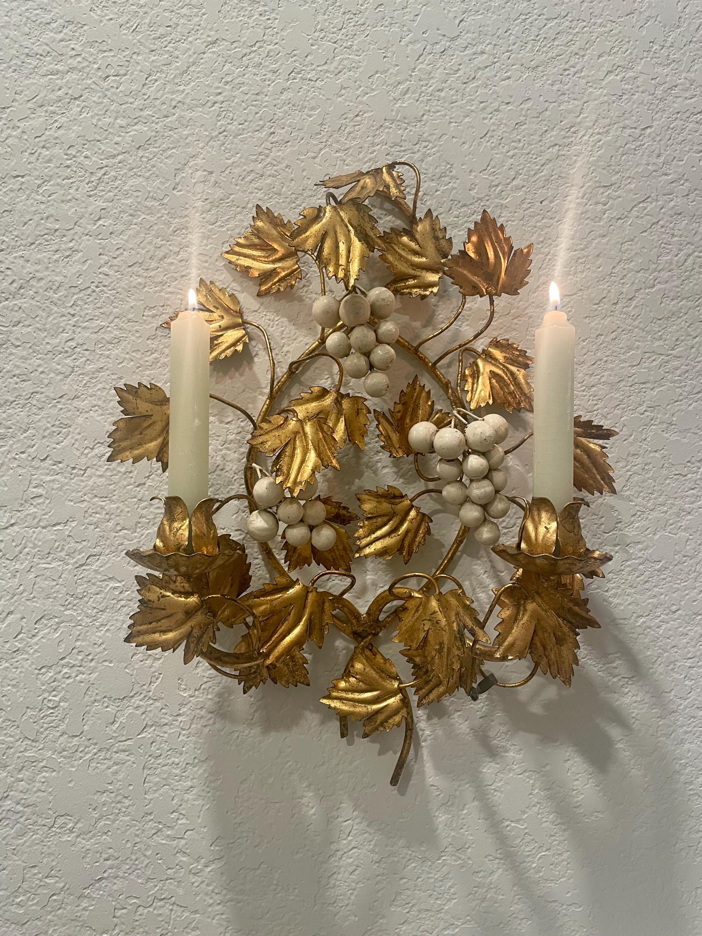 Vintage Hollywood Regency Italian Gilt Tole 2 Candle Sconce  display picture 1