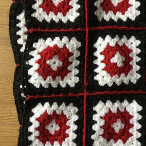 Vintage Swedish Scandinavian Granny squares crochet blanket in red and black wool image 5