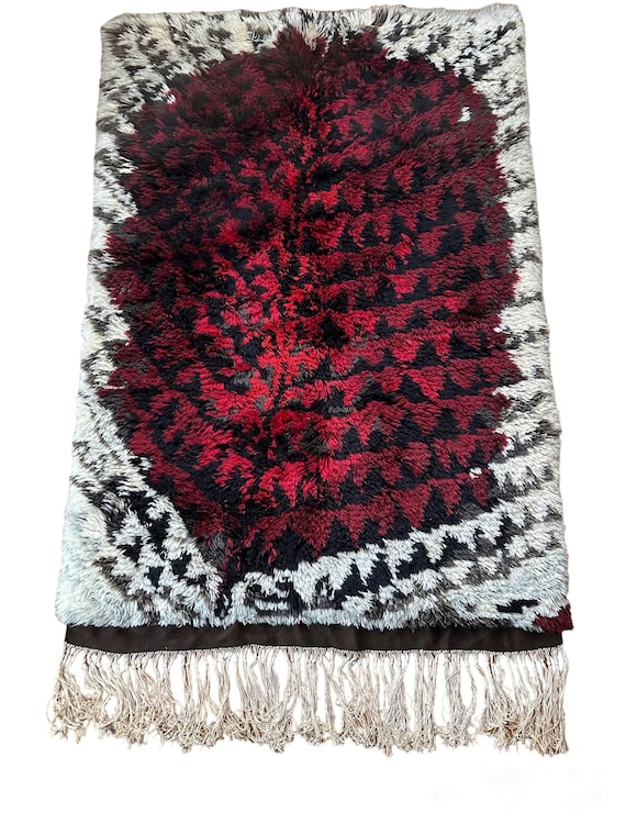 Vintage Finnish rya rug by Kirsti Ilvessalo called Fire in the Forest wallhanging or rug