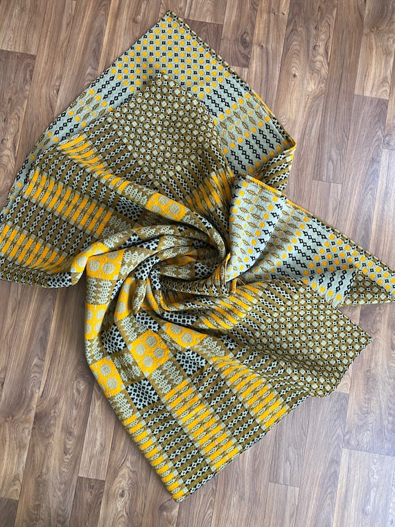 Vintage woollen Welsh blanket Portcullis Caernarfon pattern in golds and greys