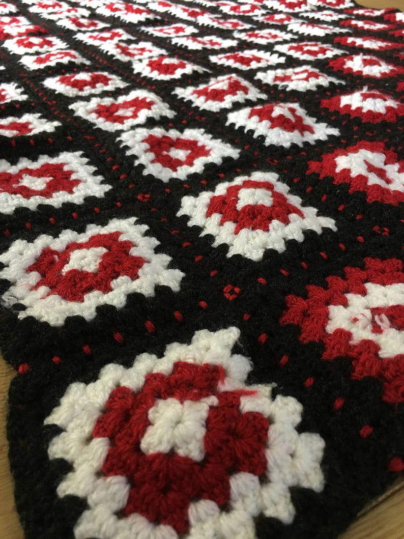 Vintage Swedish Scandinavian Granny squares crochet blanket in red and black wool image 2