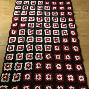 Vintage Swedish Scandinavian Granny squares crochet blanket in red and black wool image 3