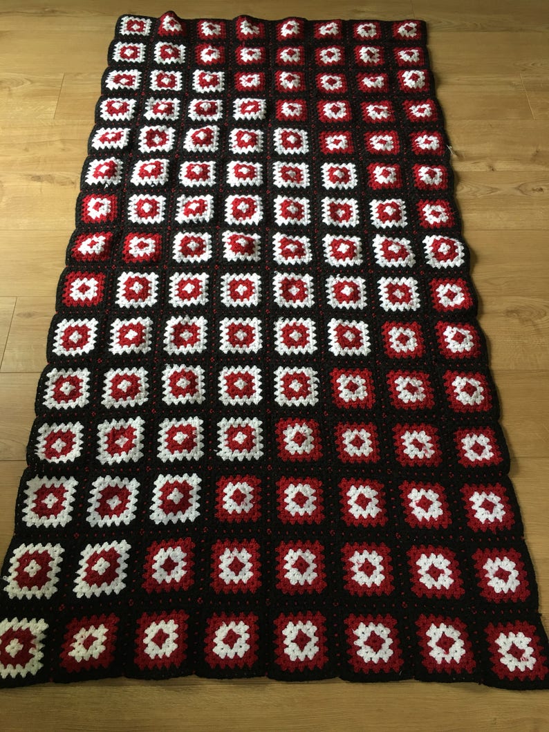 Vintage Swedish Scandinavian Granny squares crochet blanket in red and black wool image 3