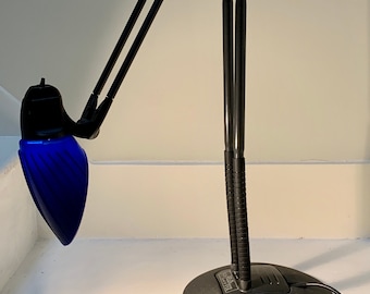 Vintage Arteluce Tango Flos desk light designed by Stephan Copeland circa 1999.