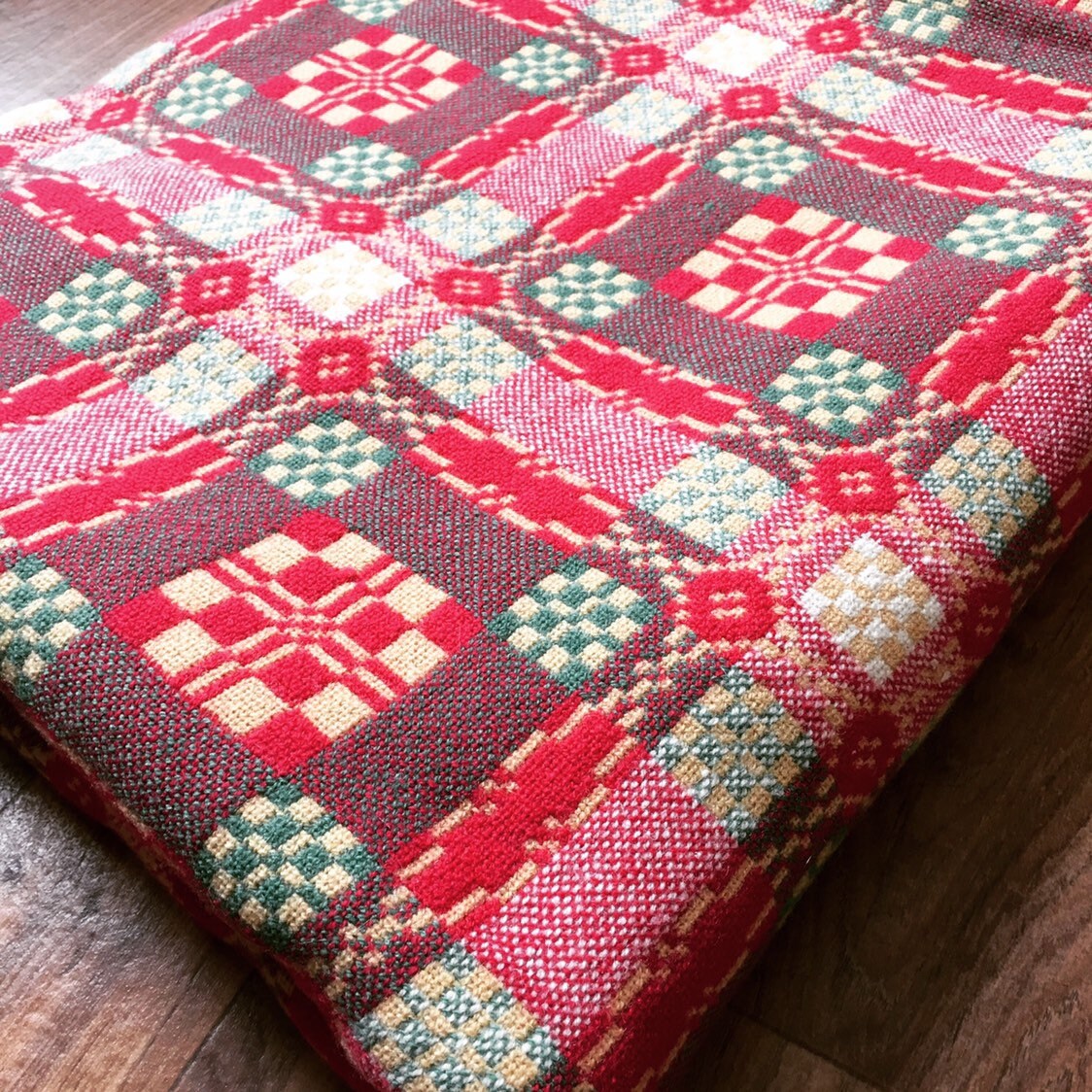 Vintage Welsh blanket caernarfon sessesionist style pattern in wool