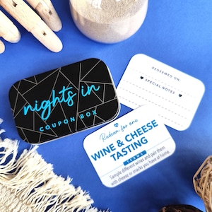 Pacchetto coupon Nights In, 30 coupon, idee per appuntamenti al chiuso per lui o per lei, San Valentino, regalo perfetto per Natale o anniversario, regali romantici