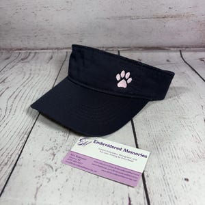VISERA con diseño bordado de dragón, ancla, melocotón, cereza, mariposa, libélula, palmera, huellas de patas, cactus, raqueta de tenis, velero imagen 14