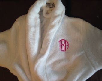 Ladies Robe   Bride Robe   Bath Robe   Plush Robes   Embroidered Robe   Personalized Robe    monogrammed robe   Mothers Day gift