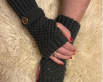 Crochet Fingerless Gloves Pattern – Easy Wrist Warmers for Women – Cozy Winter Accessory PDF