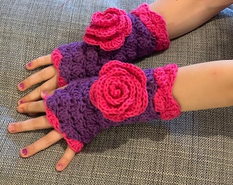 Crochet fingerless kids gloves roses pattern PDF,wrist warmer crochet pattern,crochet mittens