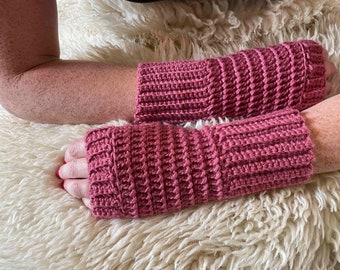 Crochet fingerless gloves pattern PDF, woman wrist warmer mittens for fall or winter, gift or to yourself, adoptable size