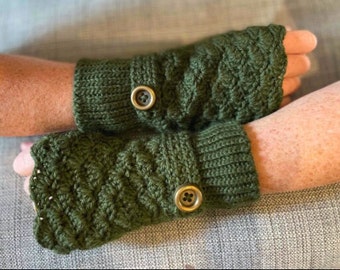 crochet Fingerless gloves pattern pdf, crochet mittens wrist warmer for fall or winter, vintage pattern, gift or to yourself