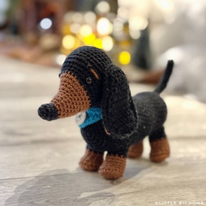 Toby the dachshund PDF crochet pattern image 1