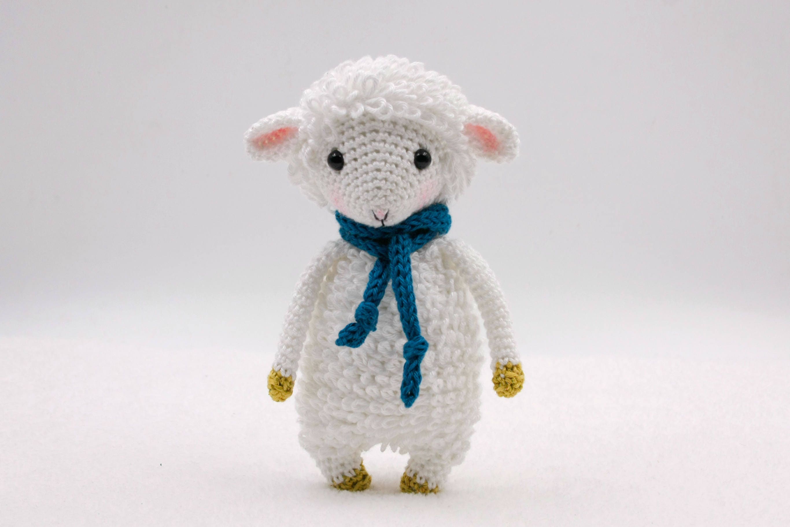 How to Use Poly Pellets in Amigurumi - The Loopy Lamb