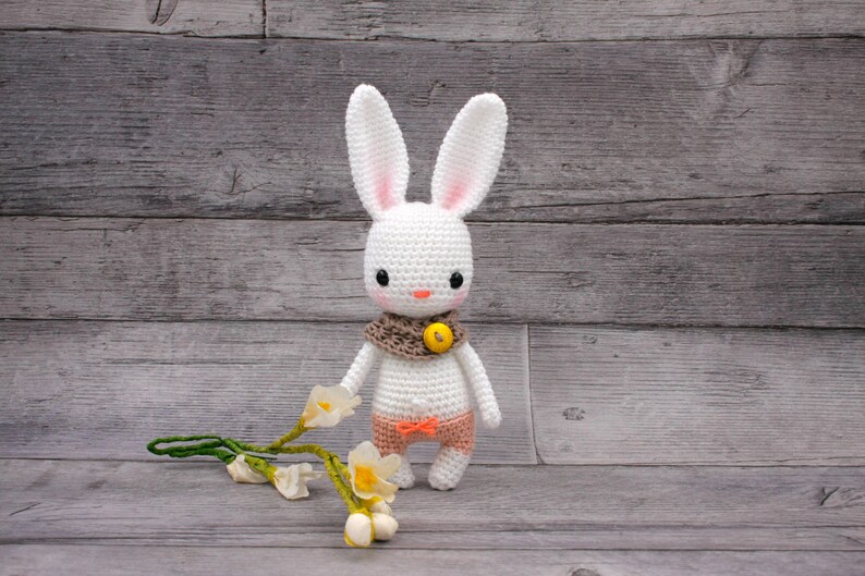 Crochet pattern Kiara the mini bunny image 5