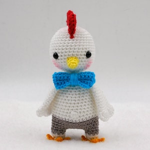 Crochet pattern: Swen the mini chicken