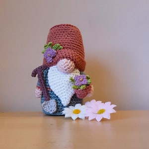 GARDENING GONK - Crochet Pattern Only - US Terminology - Amigurumi