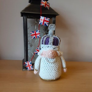 QUEEN CAMILLA Coronation Gonk - Crochet Pattern Only - US Terminology - Amigurumi
