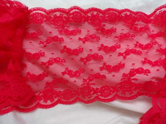 Double edged lace in Red-orange, 8" wide x 1.25 yards, Vintage