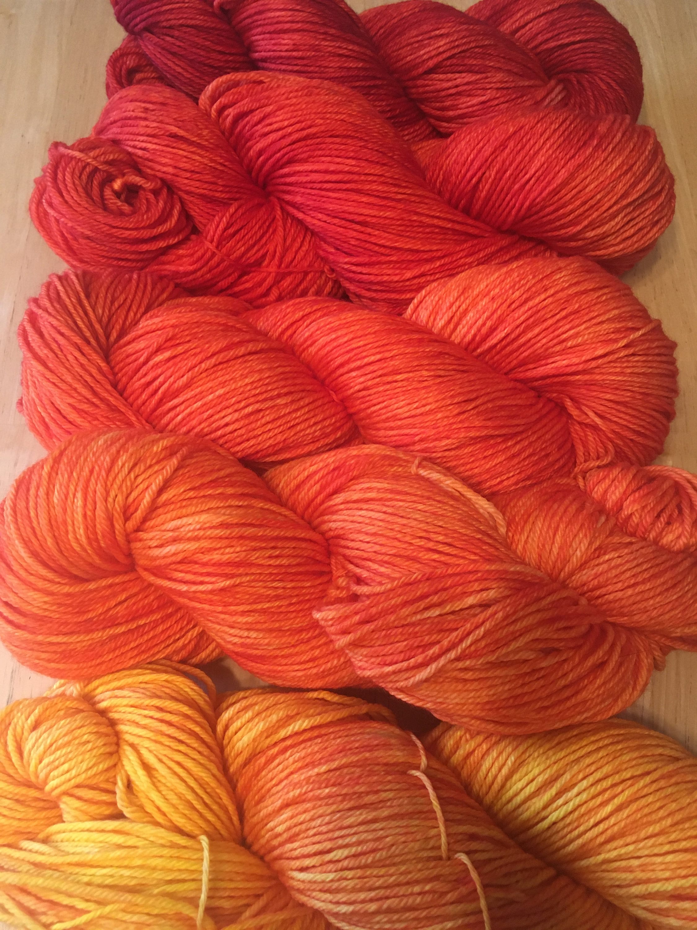 DRAGON'S WINE Color Gradient Yarn Set of 4 skeins of 100% Organic Meri –  originalwoolydragon