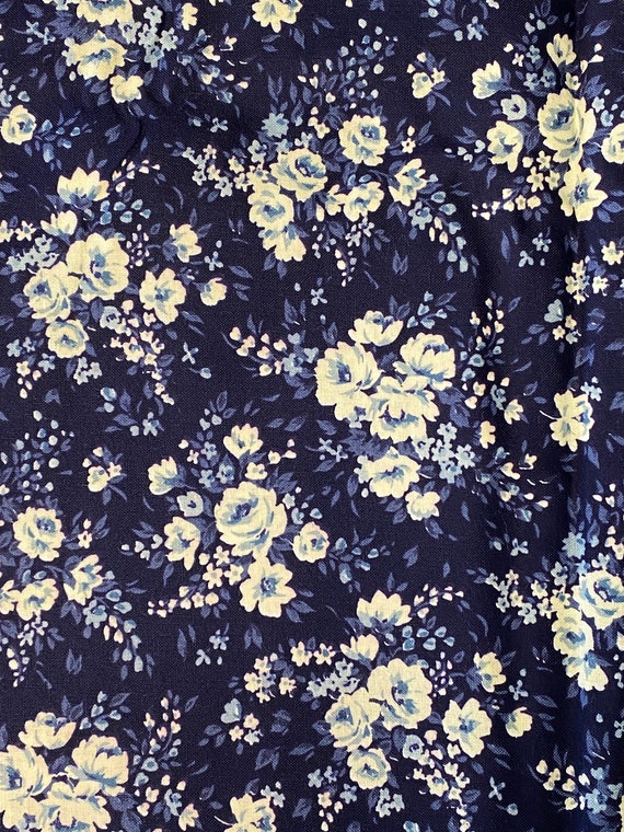 Blue Floral Fat Quarters: Cotton