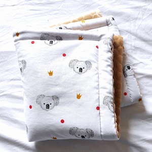 Plaid Le Koala personnalisable pour bébé. Couverture fabriquée en France.  Broder Non