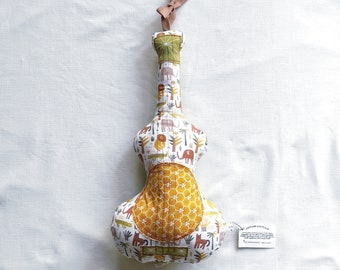 Guitar cushion collection "JUNGLE" with music box