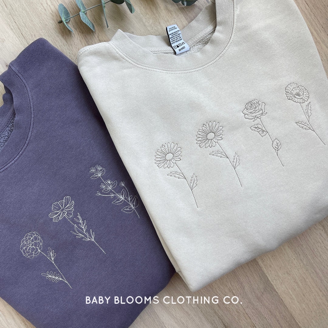 Customizable Embroidered Birth Month Flower Crewneck - Etsy