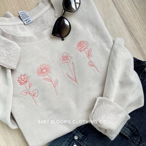 Customizable Embroidered Birth Month Flower Crewneck Sweatshirt Floral Embroidery Mother's Day Gift Gift for Mom Gift for Grandma image 3