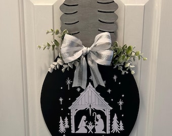Christmas door hanger, nativity decoration, Christmas front door sign, nativity scene