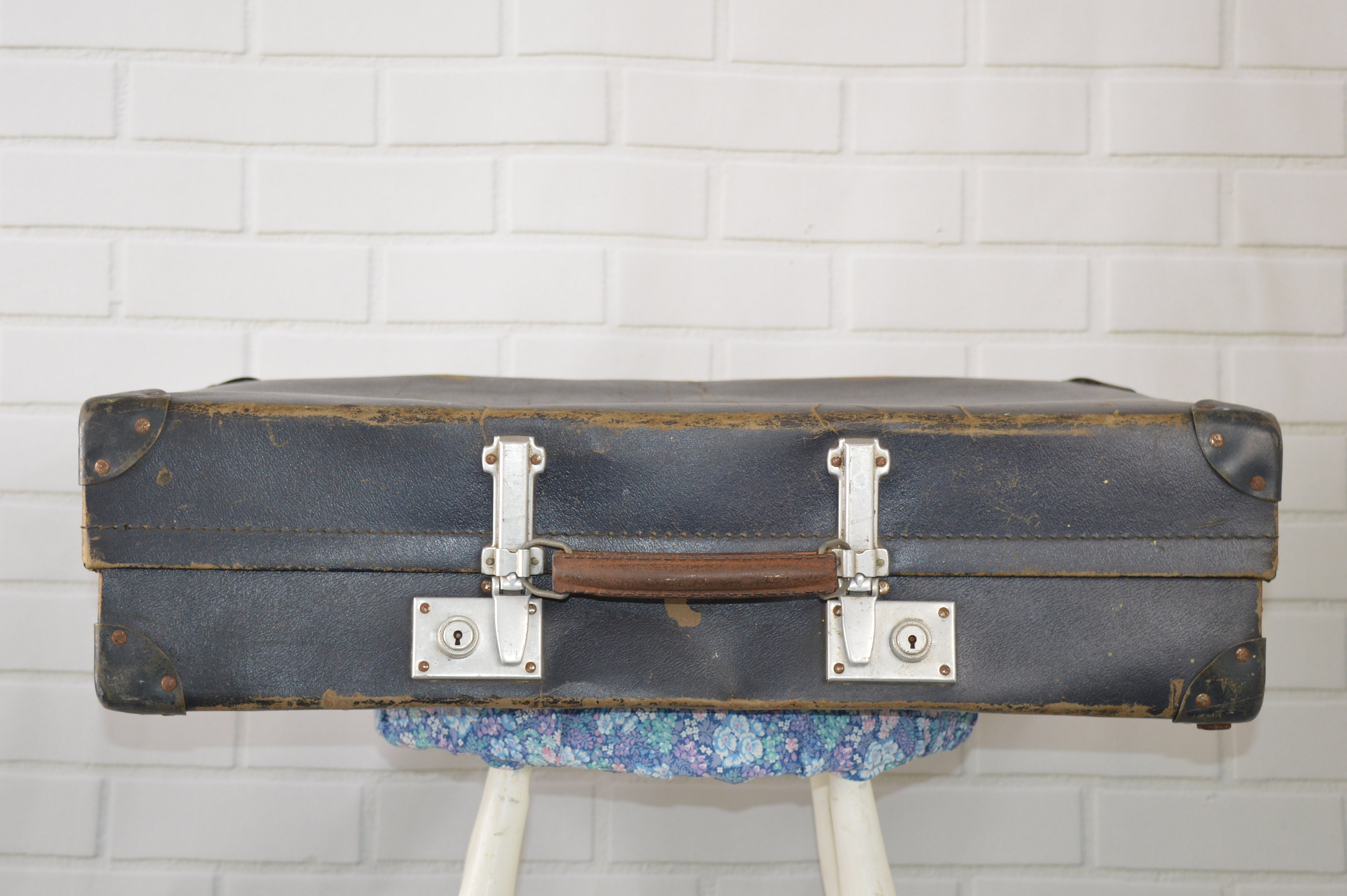 revelation hard suitcase