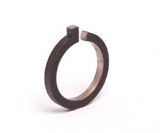 geometric friendship ring minimalist engagement ring made of black 3D printed steel