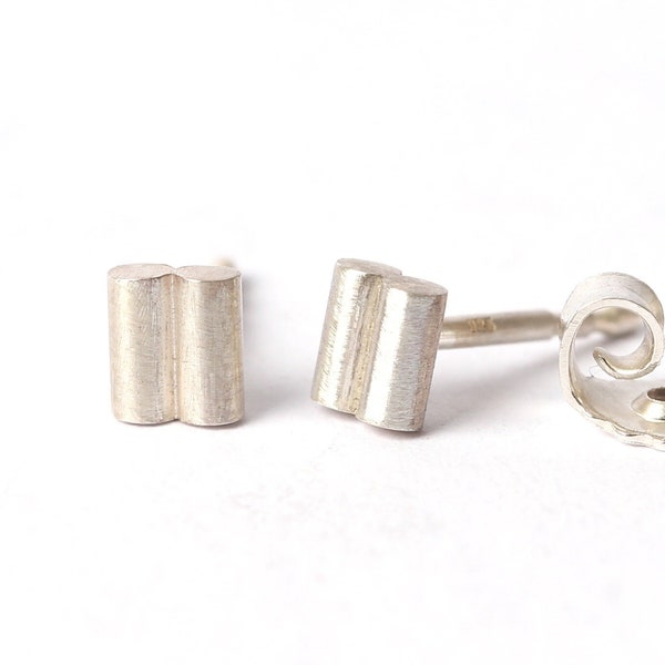 tiny smal stud earrings silver and square geometric minimal earrings for woman