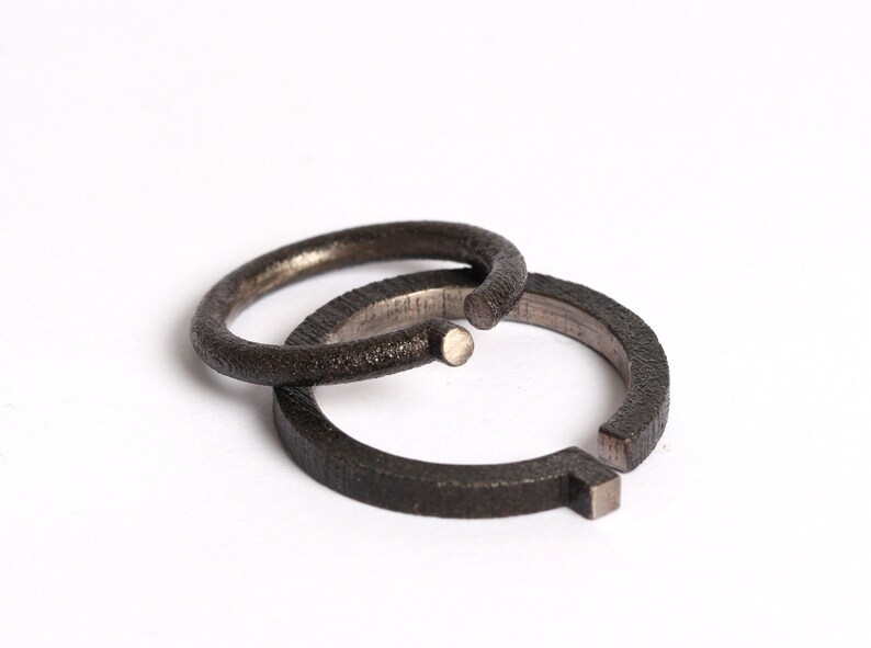 geometric friendship ring minimalist engagement ring made of black 3D printed steel