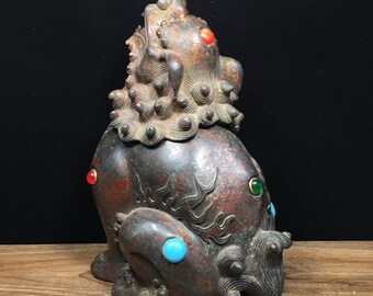 中国の手彫りの青銅製ライオン香炉像、デスクトップの装飾、貴重で