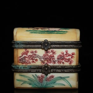 Chinese collection of handmade carved jewelry box ornaments