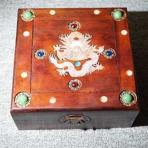 Chinese collection handmade natural rosewood inlaid with gemstone dragon pattern jewelry box, precious and unique,wood carving,can be used