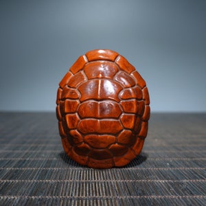 Boxwood Turtle shell statue decorations，handcrafted, tabletop decorations, furniture accessories, exquisite shapes，can be used