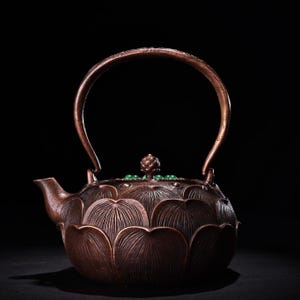 Handcarved copper inlaid gemstone lotus tea pot/wine pot,exquisitely carved,exquisitely crafted,furniture decoration,collecting and using