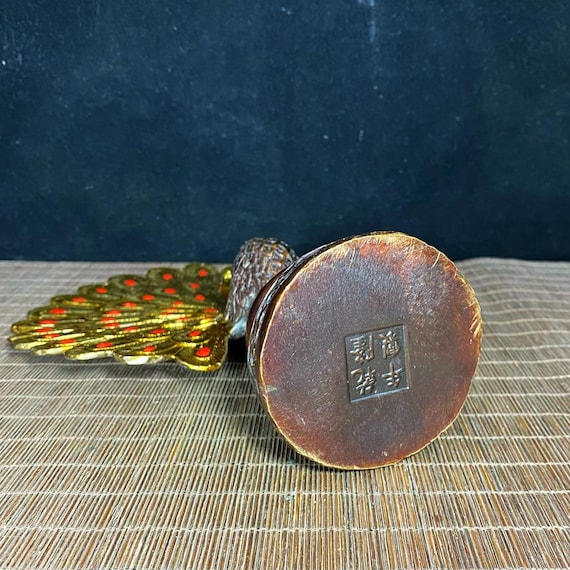 中国製の手彫り銅製金メッキ孔雀像装飾品、家具・卓上装飾品