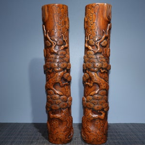 China collects exquisite handcrafted Rosewood pine pattern paper weight ，unique designs/Workmanship， can be used