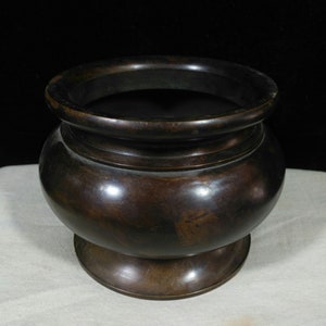 Chinese collection copper incense burner decorations, exquisite and unique in shape, handcrafted, desktop decoration, can be used
