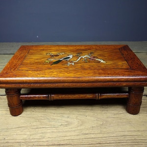 Chinesische kostbare Sammlung handgefertigt geschnitzte Palisander Blume und Vogel gemusterte kleiner Tisch, seltene Dekoration, kann verwendet werden