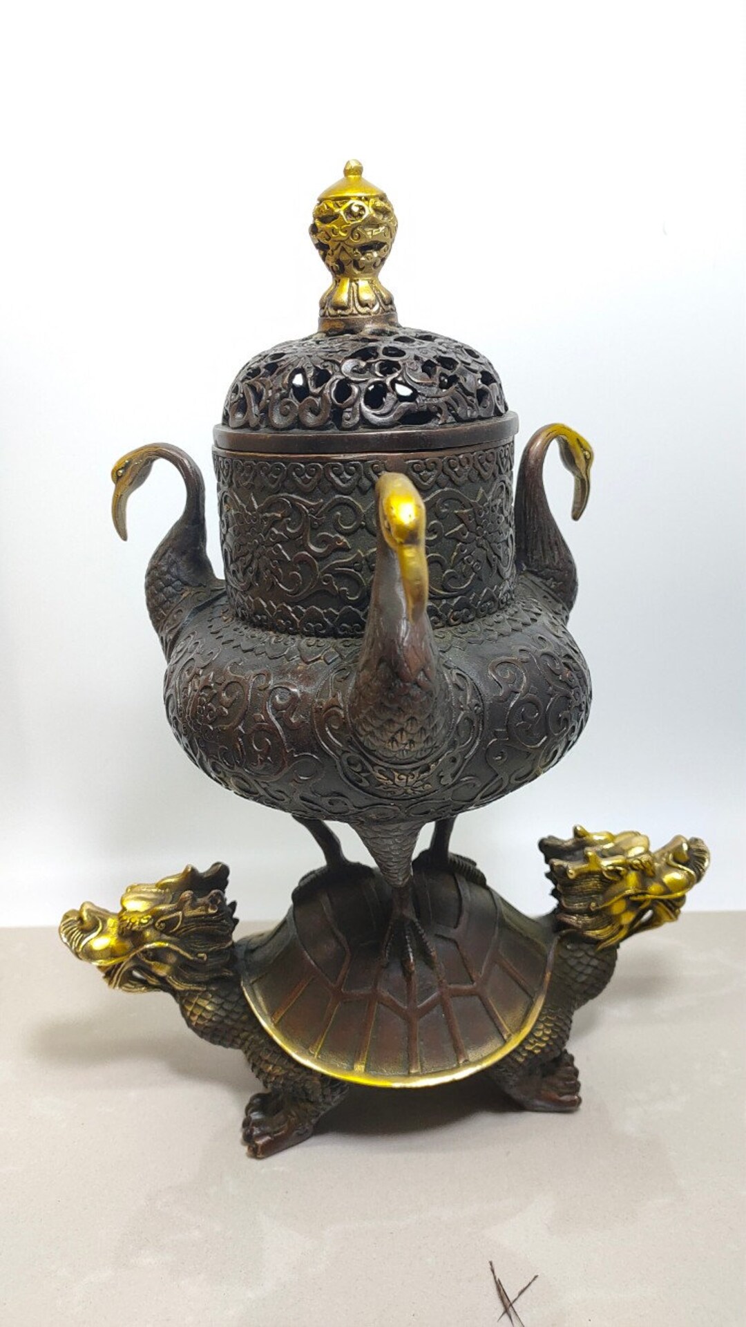 中国の手作りの銅製の亀と鶴の彫像、香炉の装飾品、家具の付属品