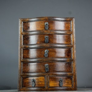 Chinese handmade carved rosewood six bucket cabinet, rare craftsmanship, unique design, furniture decoration, collection