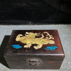 Chinese handmade carved rosewood dragon pattern jewelry box ornament,unique decoration,furniture decoration,wood carving,can be used