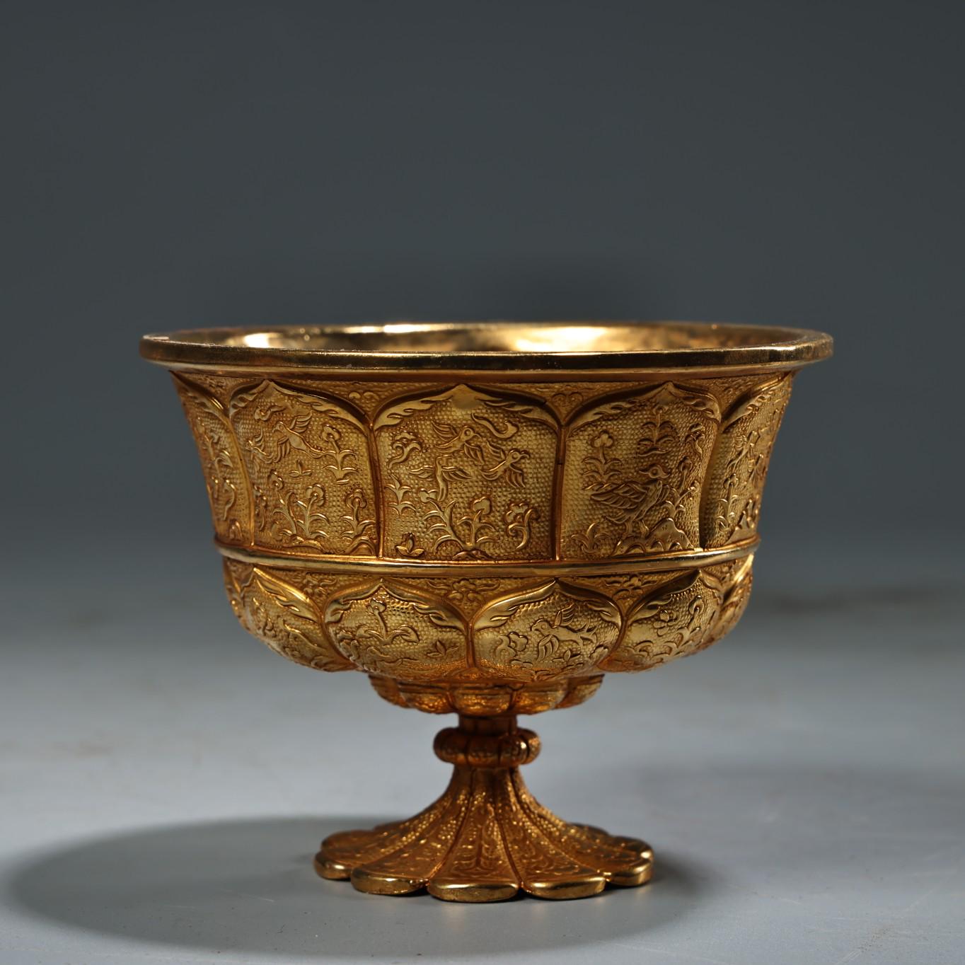 中国のアンティークコレクション銅ワイングラス像、デスクトップの装飾