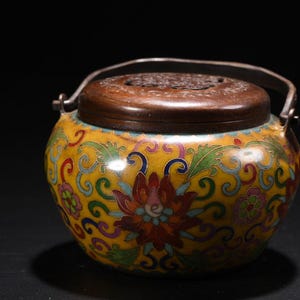 Hand carved cloisonn é entwined lotus patterned incense burner ornament,exquisite craftsmanship, unique and rare,worth collecting and using